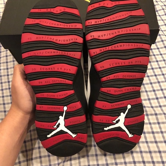 Air Jordan 10 ‘Chicago’ Size 7 youth - Picture 5 of 7